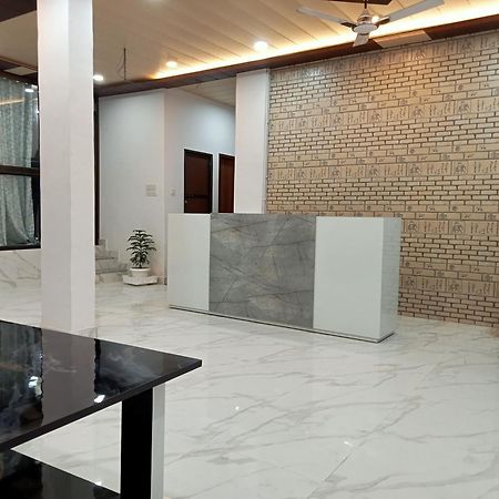 5 Petals Hotell Varanasi Eksteriør bilde