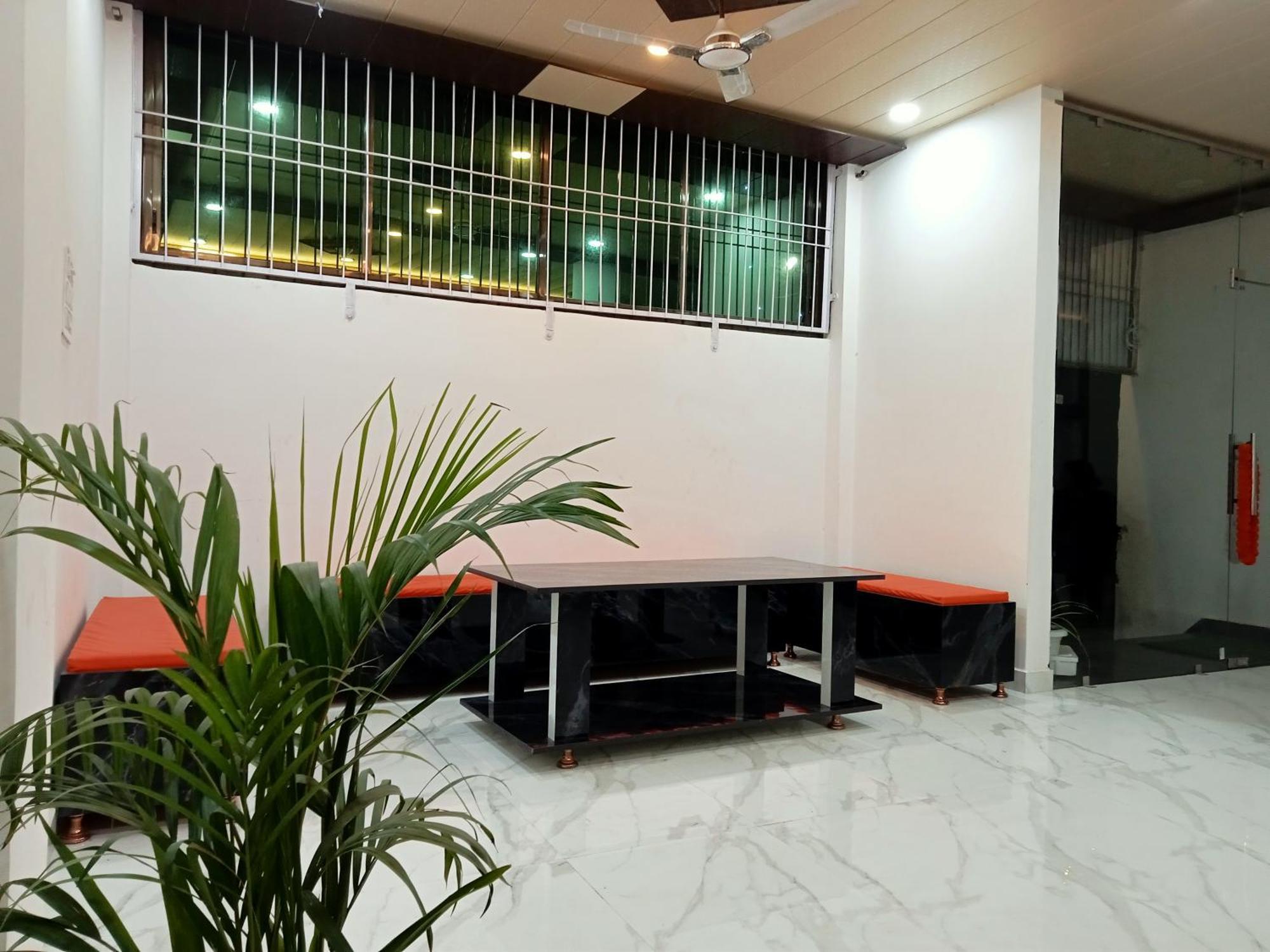 5 Petals Hotell Varanasi Eksteriør bilde